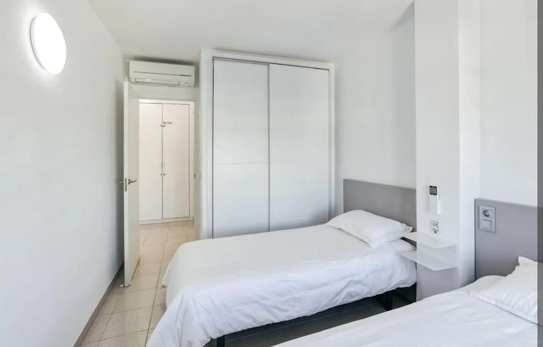 Apartamento Con Vistas A Mar Y Canal. Empuriabrava